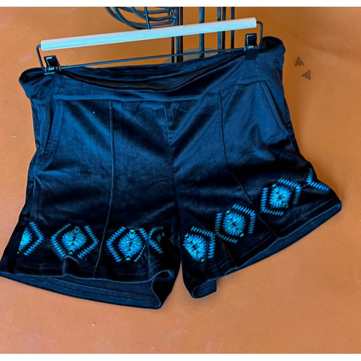 Cattlewomans Midnight Shorts